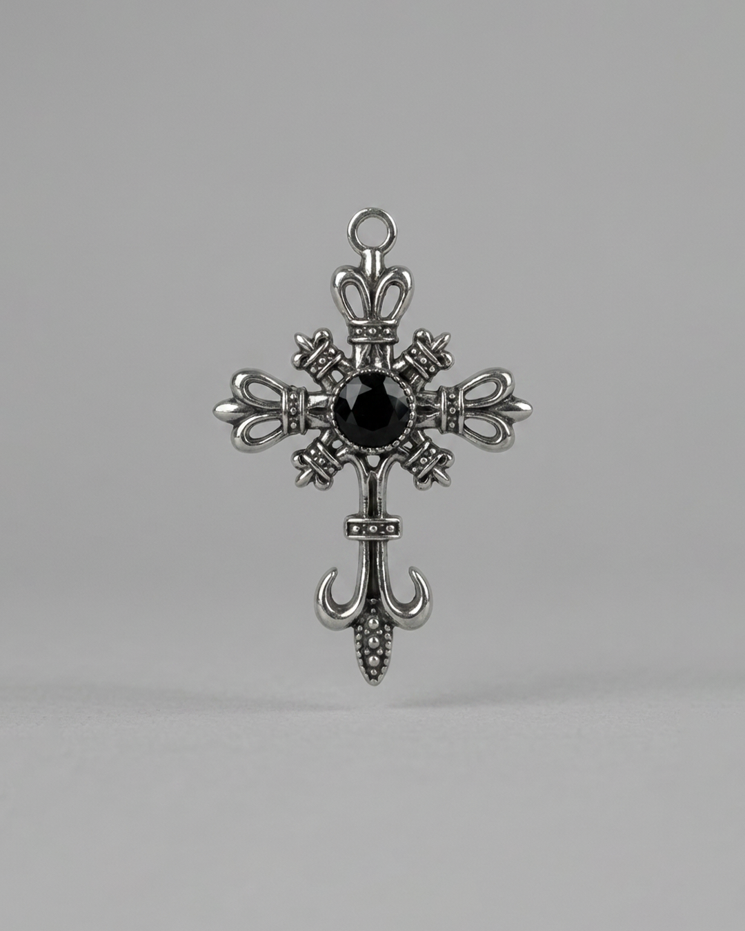 Vile Genrage Charm Pendant